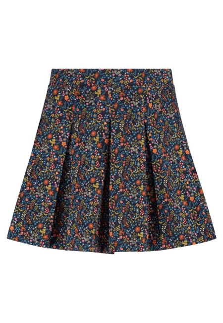 Chaos and Order rok Olivia orange flowers