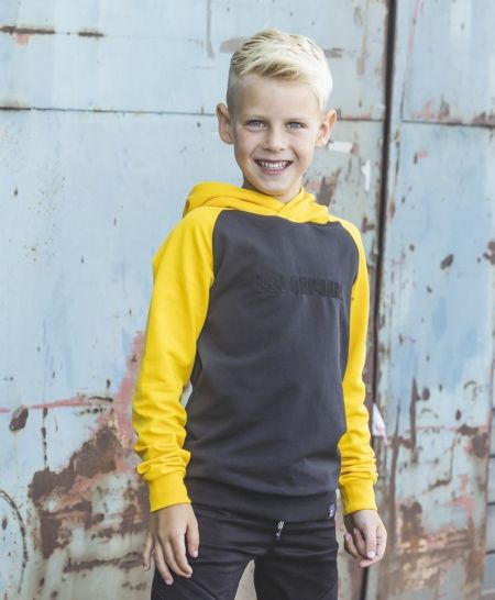 Billy & Lilly hoodie Dan yellow-black