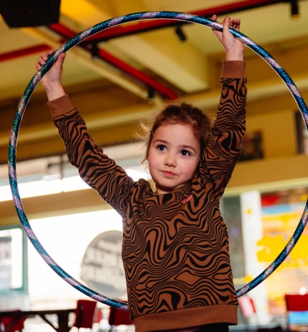 Quapi sweater Amara aop black swirl