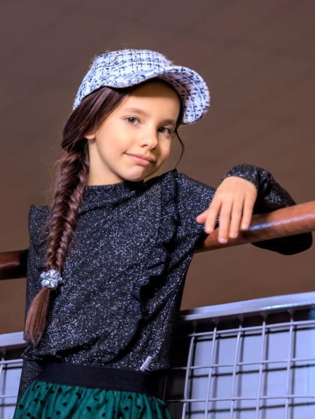 B.Nosy longsleeve Tirza black glitters (Y409-5426-099)