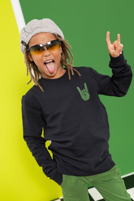 Louder! sweater Viggo black