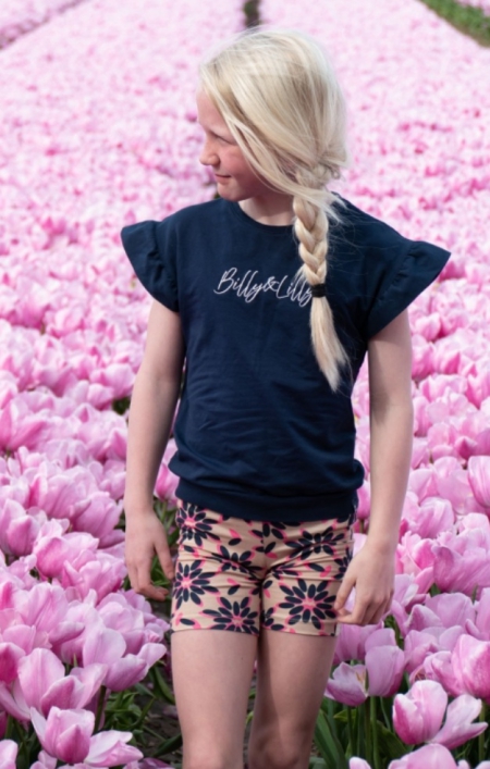 Shorty Jet funky flower cookie