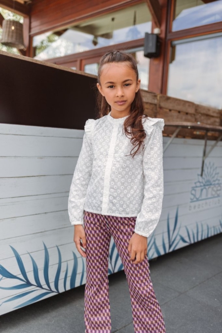 B.Nosy blouse flower embroidered cotton (Y212-5100-012)