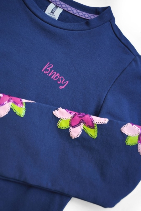 B.Nosy sweater lake blue (Y212-5304-159)
