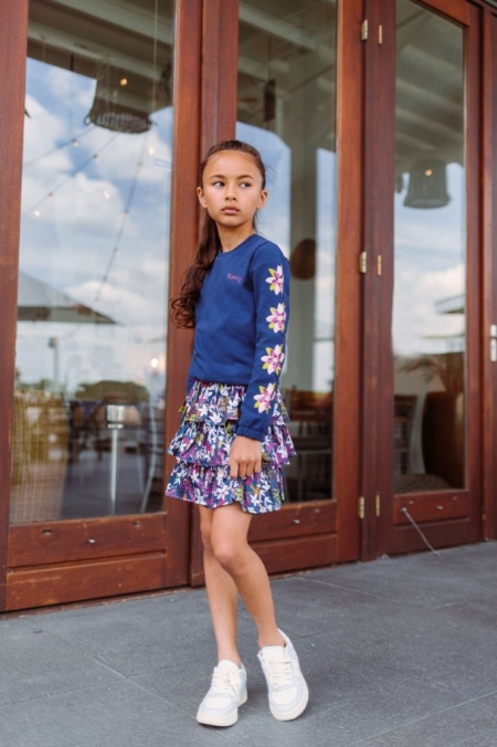 B.Nosy sweater lake blue (Y212-5304-159)