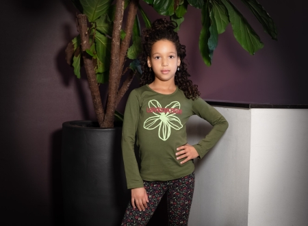 Lovestation22 longsleeve Gayatri capulet olive (B24-705)