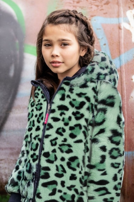 B.Nosy reversible winterjas nay (Y207-5214-151)